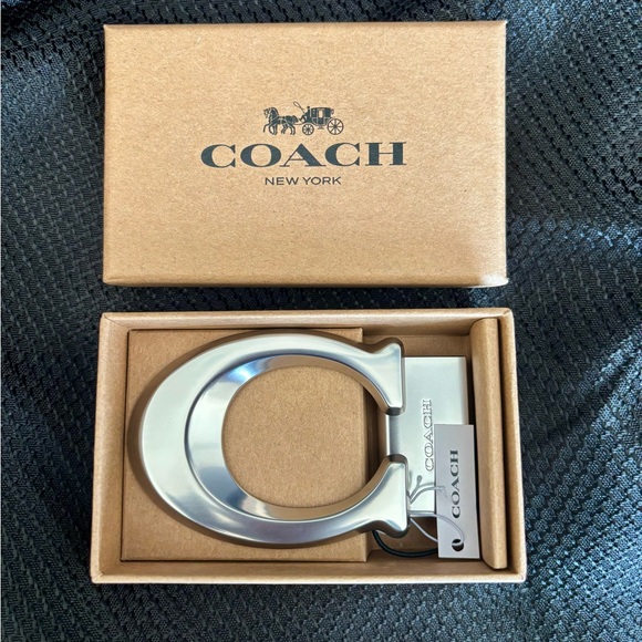 New in box! Coach Metallic Silver Belt Buckle -Iconic Coach “C” Logo - Picture 1 of 7